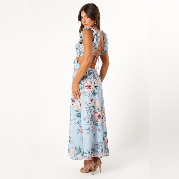 Petal & Pup Lucah Frill Shoulder Maxi Dress - bump friendly! - Picture 3 of 6